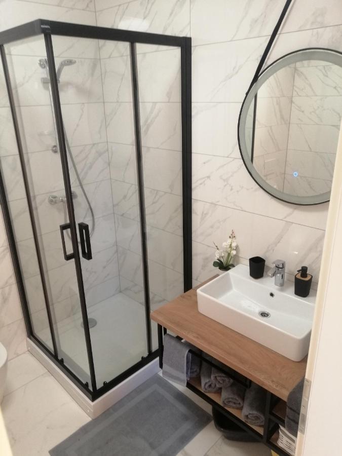 Luxury Apartment Queen Solin Exterior foto